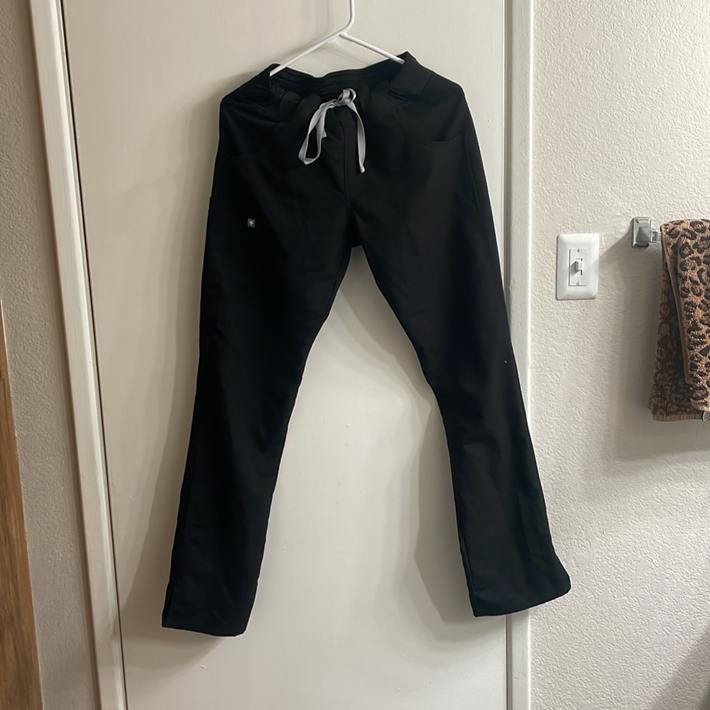 Pair of FIGS Scrubs S/Tall & BarcoOne XS/Tall !!